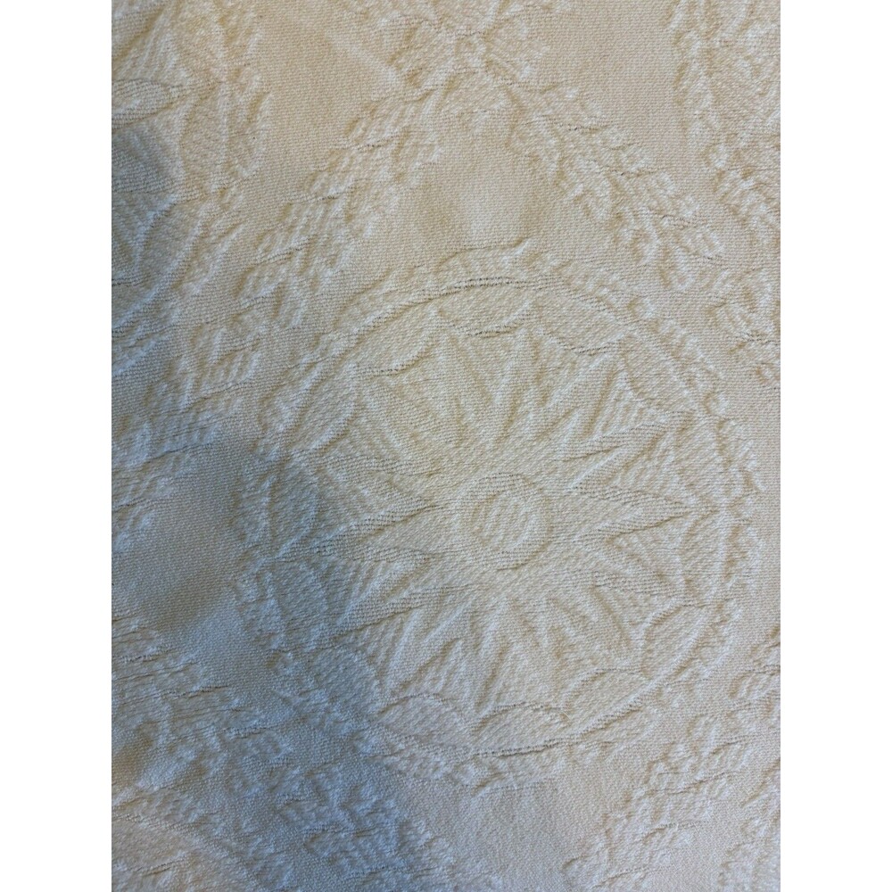 Vintage Crown Crafts Full Bedspread Off White Medallion Fringe Cotton 106” X 88”